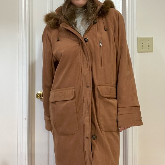 Vintage Winter Coat - Picture 2 of 14